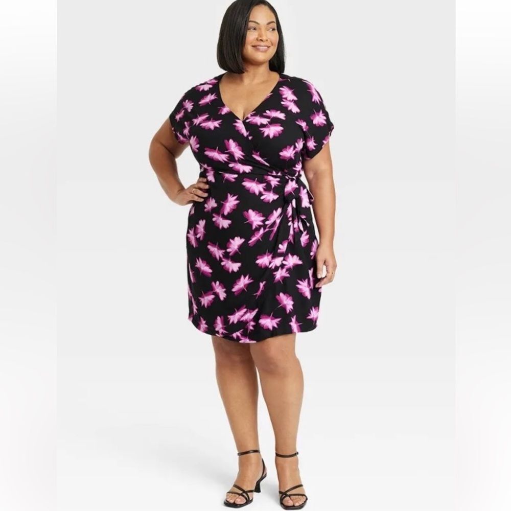 NWT Ava & Viv Woman Wrap Dress Black With Fusica Purple/Pink Floral Size XXL